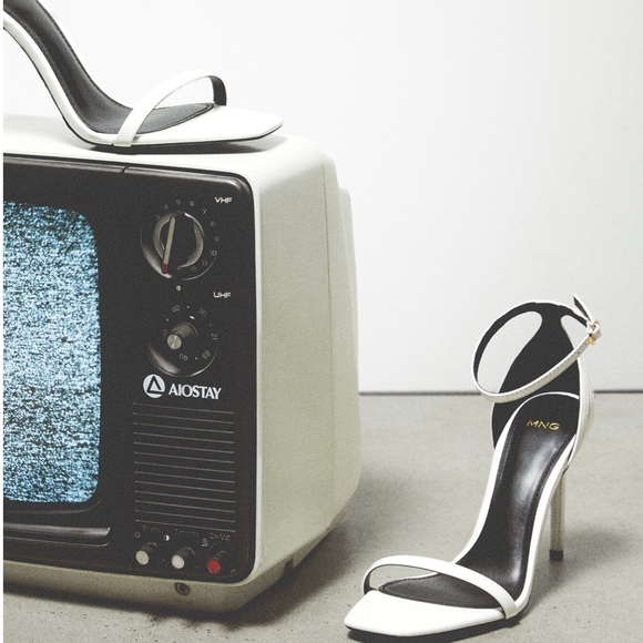 Mango White Patent Ankle-Cuff Strap Stiletto Heels Sandals. US 7.5 EU 38. Used. - Picture 16 of 16